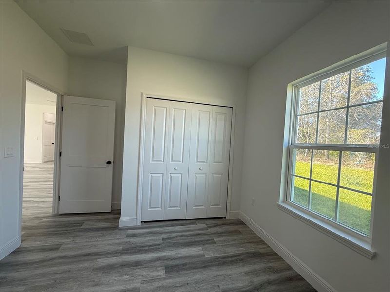 Spacious, unfurnished interior of a new home in , Ocala (Image 11).