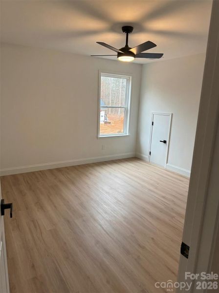 Spacious, unfurnished interior of a new home in , Salisbury (Image 16).