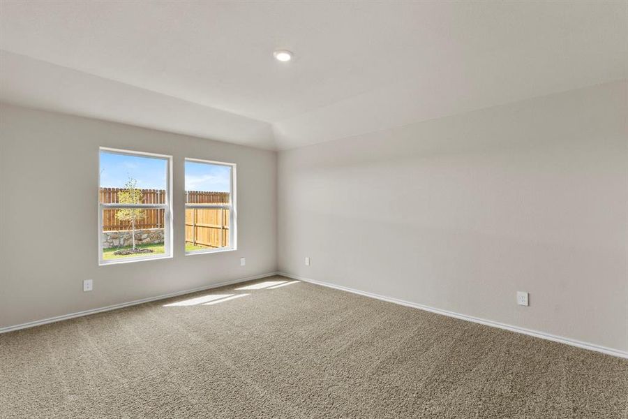 Spacious, unfurnished interior of a new home in Sunnycreek, Crowley (Image 23).