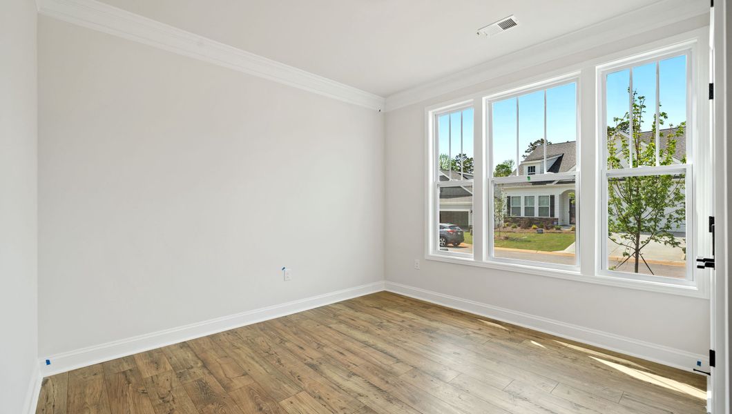 Spacious, unfurnished interior of a new home in The Villas at Pine Valley, Boiling Springs (Image 12).