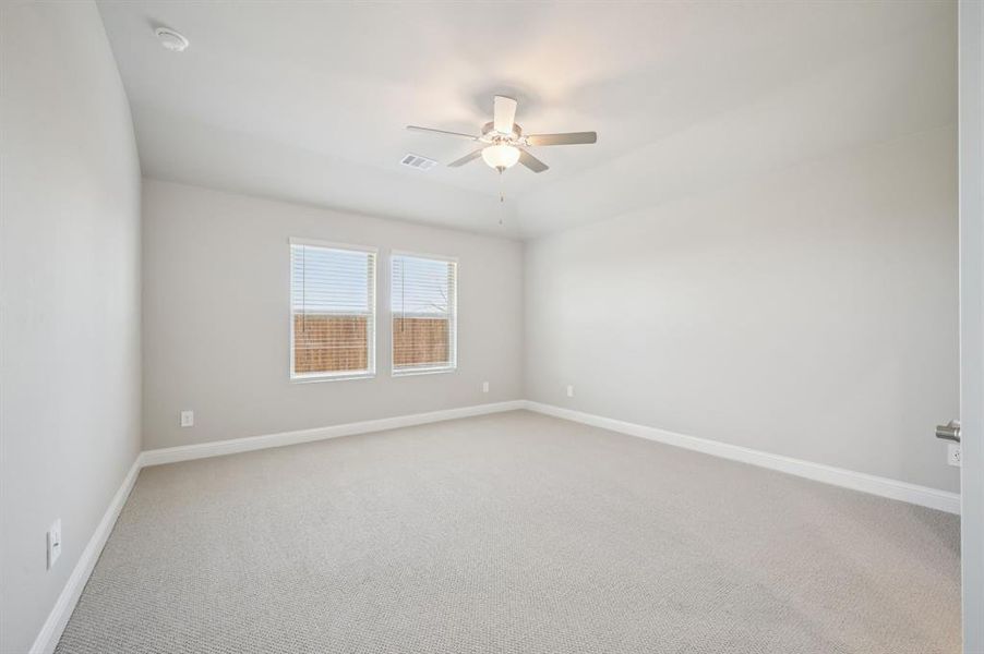 Photo is not of the actual home, but is an inspirational photo of builder’s model home and may depict options, furnishings, and/or decorator features that are not included. Photo is not of the actual home, but is an inspirational photo of builder’s model home and may depict options, furnishings, and/or decorator features that are not included.