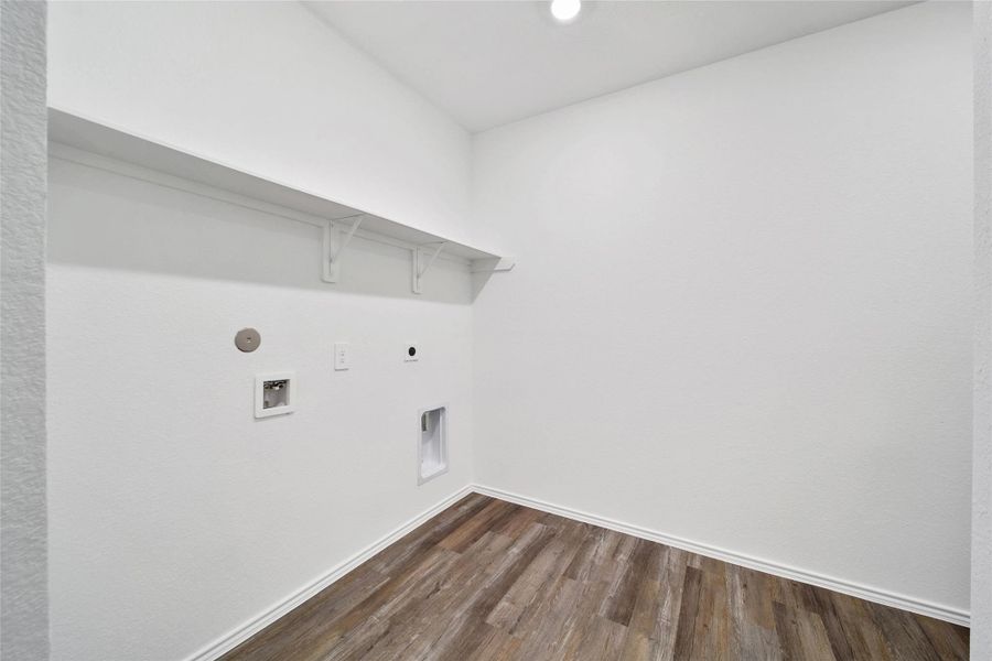 Spacious, unfurnished interior of a new home in Williams Reserve East, Conroe (Image 25).