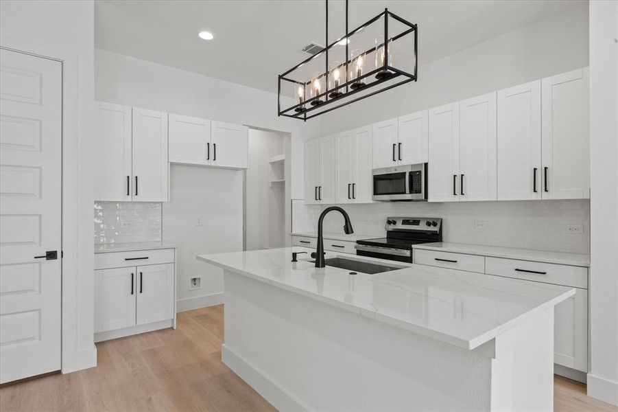Furnished interior view inside a new home in , Rowlett (Image 7).