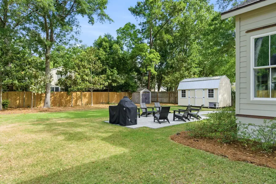 Exterior details and patio area of a home in , Charleston (Image 27).