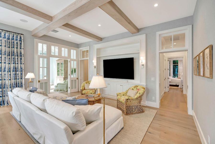 Custom Drapery Custom Drapery