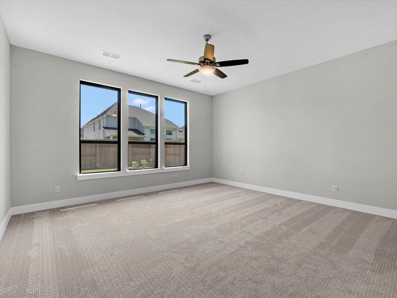 Spacious, unfurnished interior of a new home in Cross Creek Ranch 65′, Fulshear (Image 19). Spacious, unfurnished interior of a new home in Cross Creek Ranch 65′, Fulshear (Image 19).