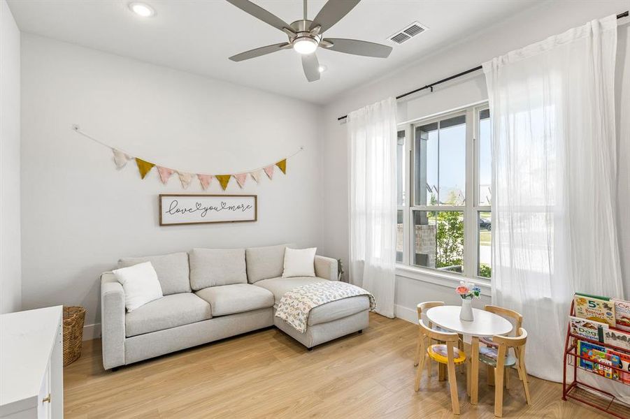 Furnished interior view inside a new home in , McKinney (Image 34).