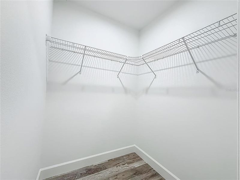 Spacious, unfurnished interior of a new home in , Ocala (Image 31).