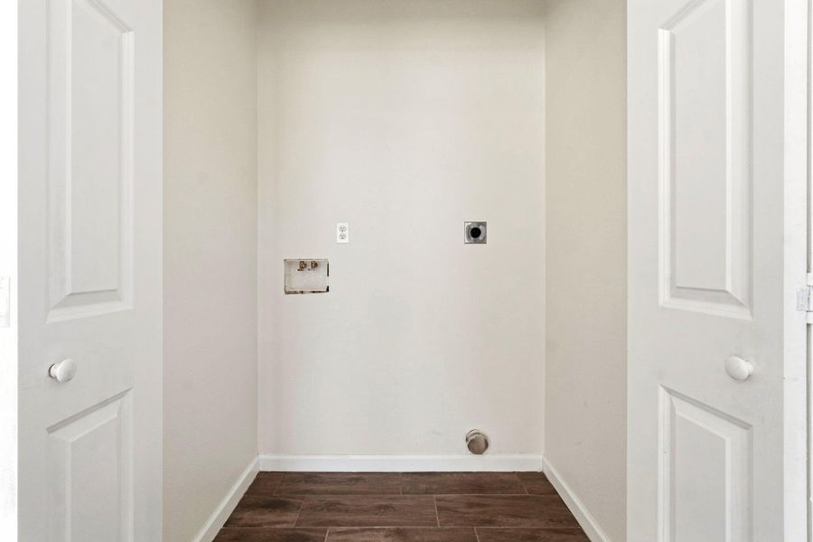 Spacious, unfurnished interior of a new home in , Livingston (Image 30).