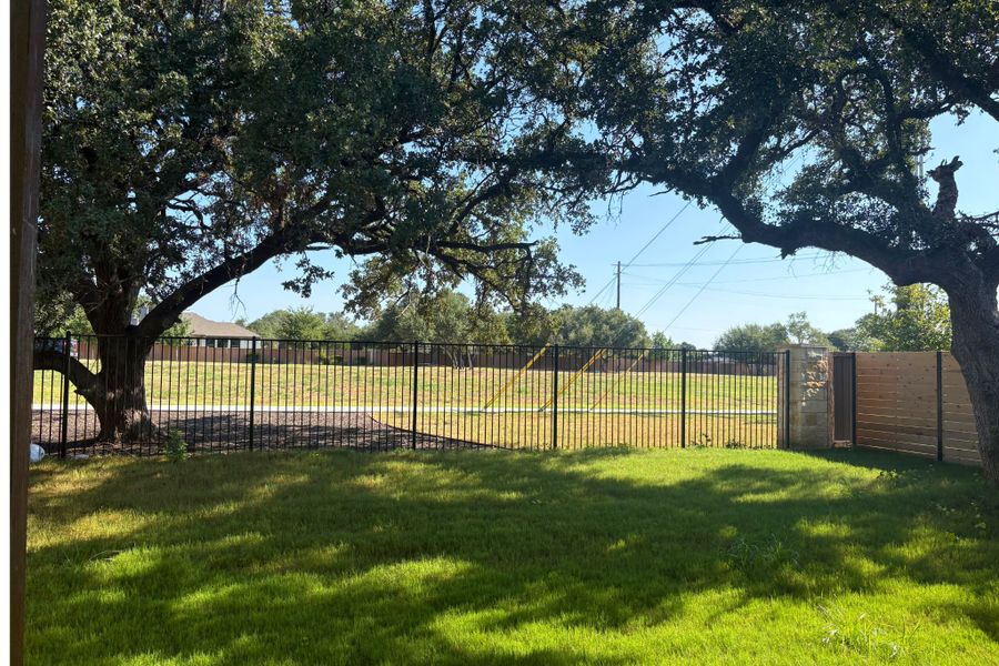 Natural landscape and outdoor views near Highland Village in Georgetown (Image 13). Natural landscape and outdoor views near Highland Village in Georgetown (Image 13).
