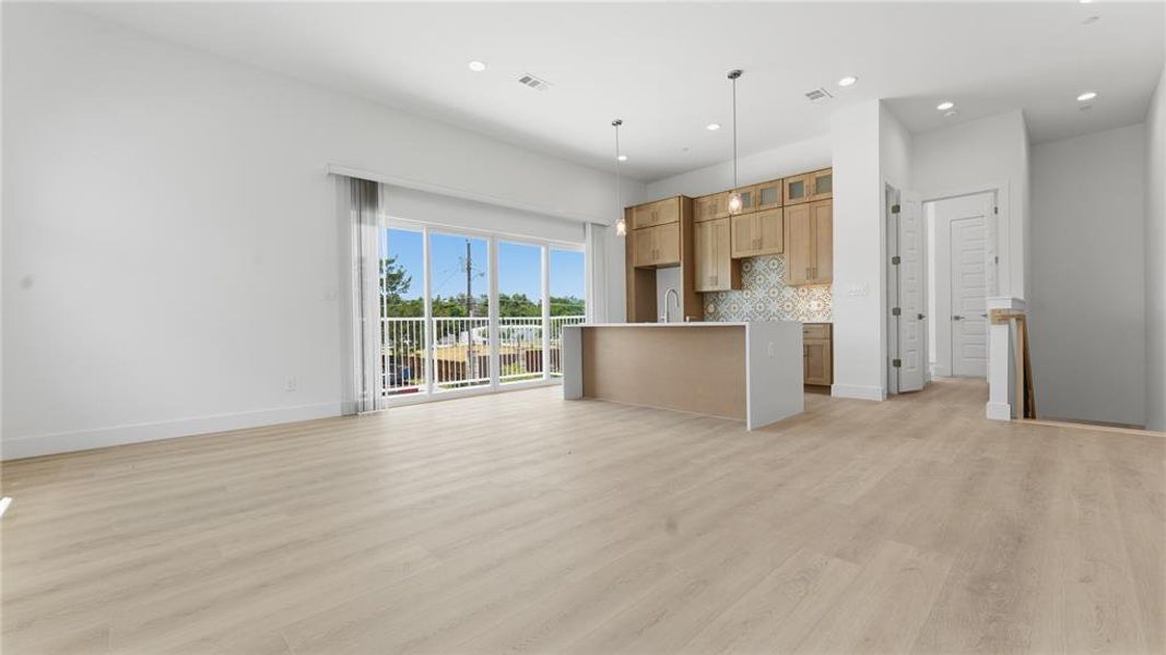 Spacious, unfurnished interior of a new home in , Dallas (Image 16). Spacious, unfurnished interior of a new home in , Dallas (Image 16).