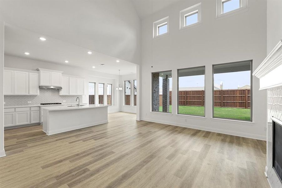 07. 520 Carlow - Family 07. 520 Carlow - Family