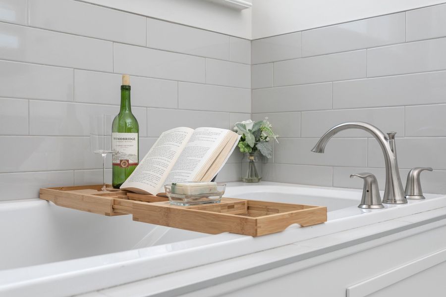 Similarly Built Oxford:Open living, kitchen & dining