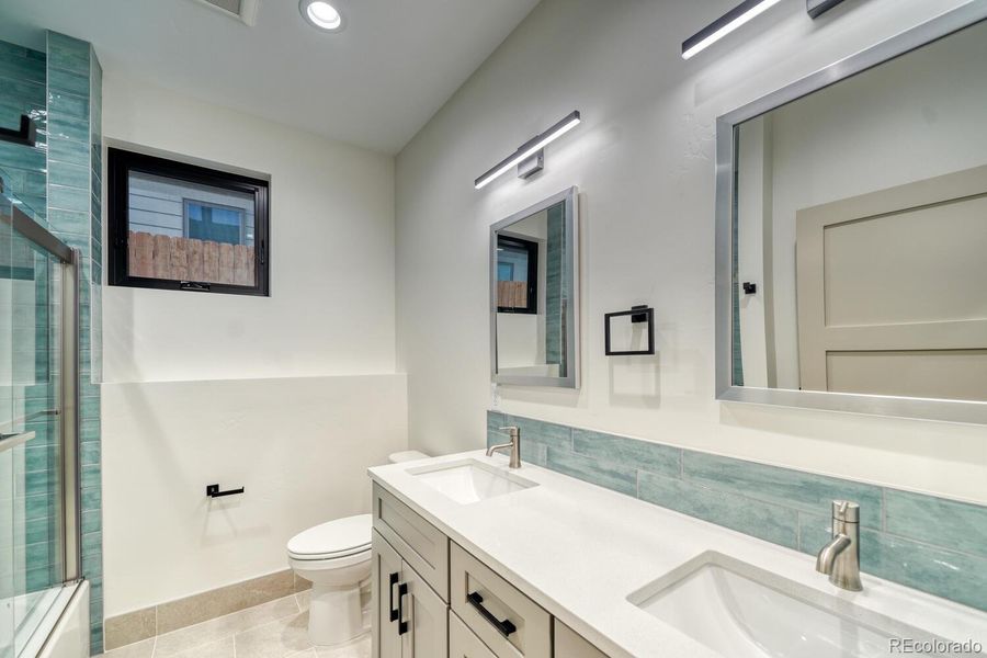 Guest Bathroom Guest Bathroom