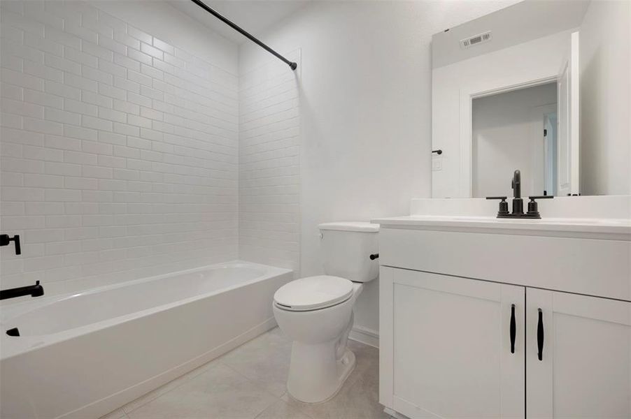 Furnished interior view inside a new home in Providence Commons, Providence Village (Image 6).