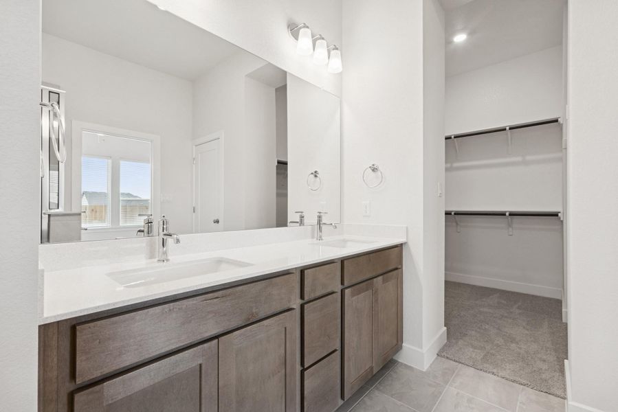 Owner's Bathroom Owner's Bathroom