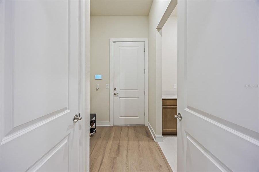 Spacious, unfurnished interior of a new home in Del Webb Sunbridge, St. Cloud (Image 21).