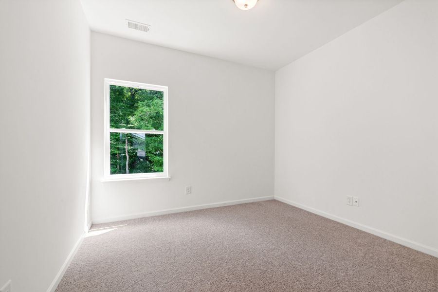 Spacious, unfurnished interior of a new home in Jackson Hills, Clarksville (Image 34).