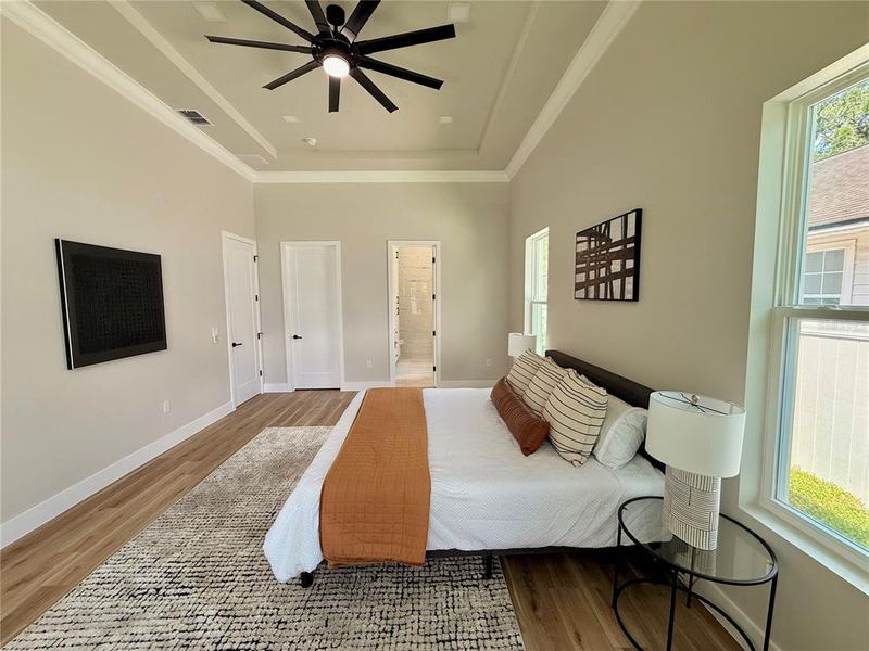 Furnished interior view inside a new home in , Orlando (Image 7).