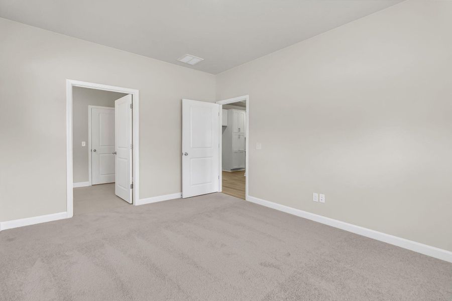 Spacious, unfurnished interior of a new home in , Summerville (Image 25). Spacious, unfurnished interior of a new home in , Summerville (Image 25).