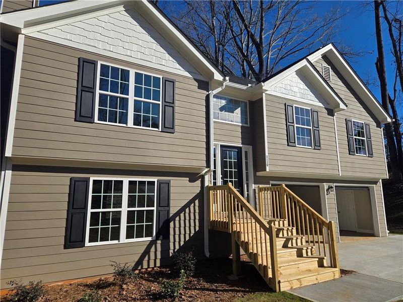 Exterior details and patio area of a home in , Gainesville (Image 17).