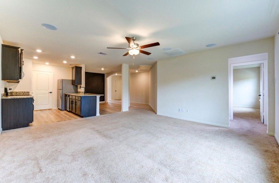 Spacious, unfurnished interior of a new home in Williams Trace, Magnolia (Image 29).