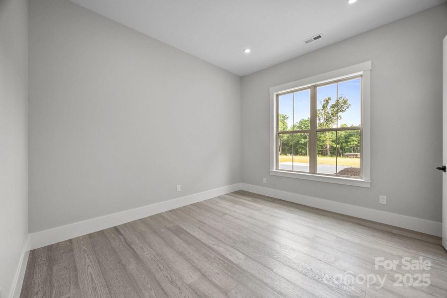 Spacious, unfurnished interior of a new home in , Peachland (Image 20). Spacious, unfurnished interior of a new home in , Peachland (Image 20).