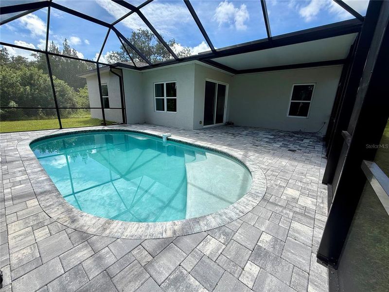 Exterior details and patio area of a home in , Port Charlotte (Image 3).
