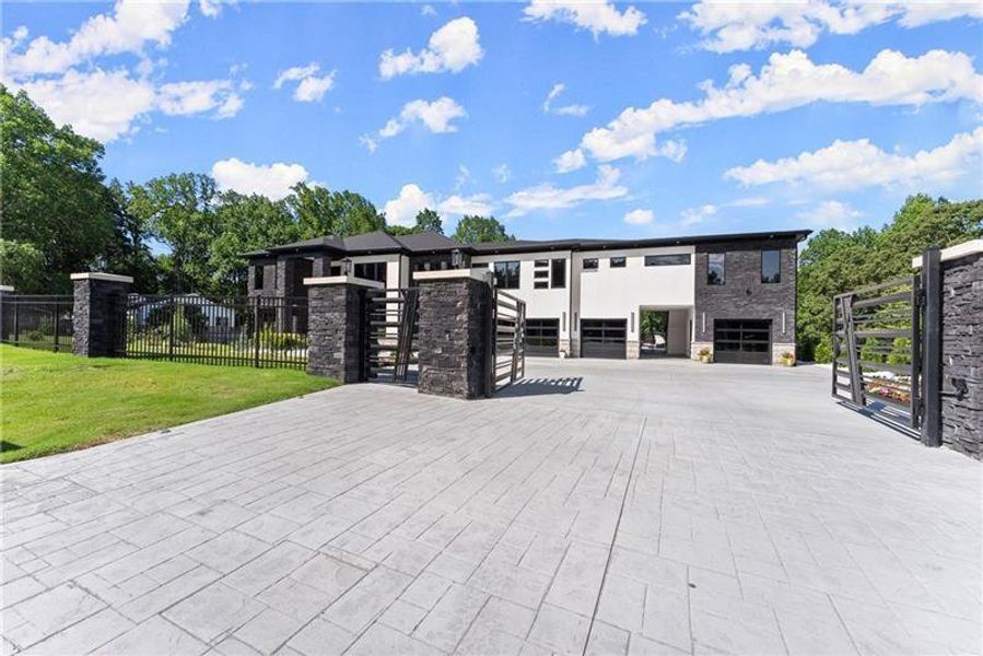 Image 134 of a home in .