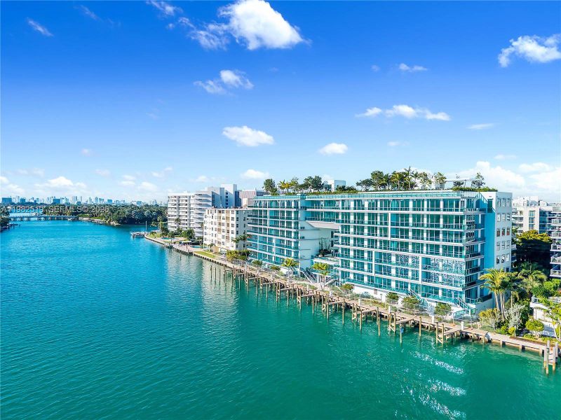 Condo located in Bay Harbor Islands, FL showcasing its design and architecture (Image 16).