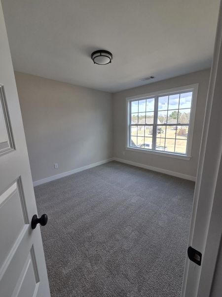 Spacious, unfurnished interior of a new home in Twin Oaks, Oakland (Image 15).