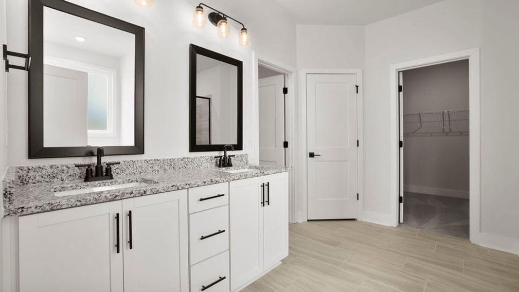 Furnished interior view inside a new home in Alder Pond, Campobello (Image 12).