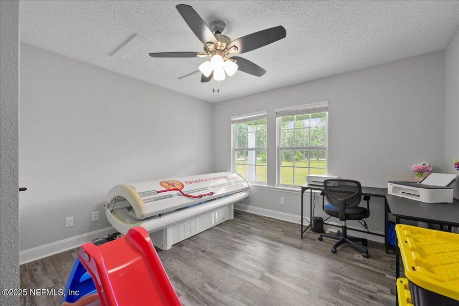 Furnished interior view inside a new home in , Palatka (Image 11).