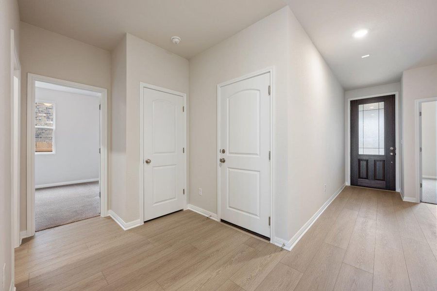 Representative images and renderings are for illustrative purposes. Actual structural options and design finishes of home may vary. Representative images and renderings are for illustrative purposes. Actual structural options and design finishes of home may vary.