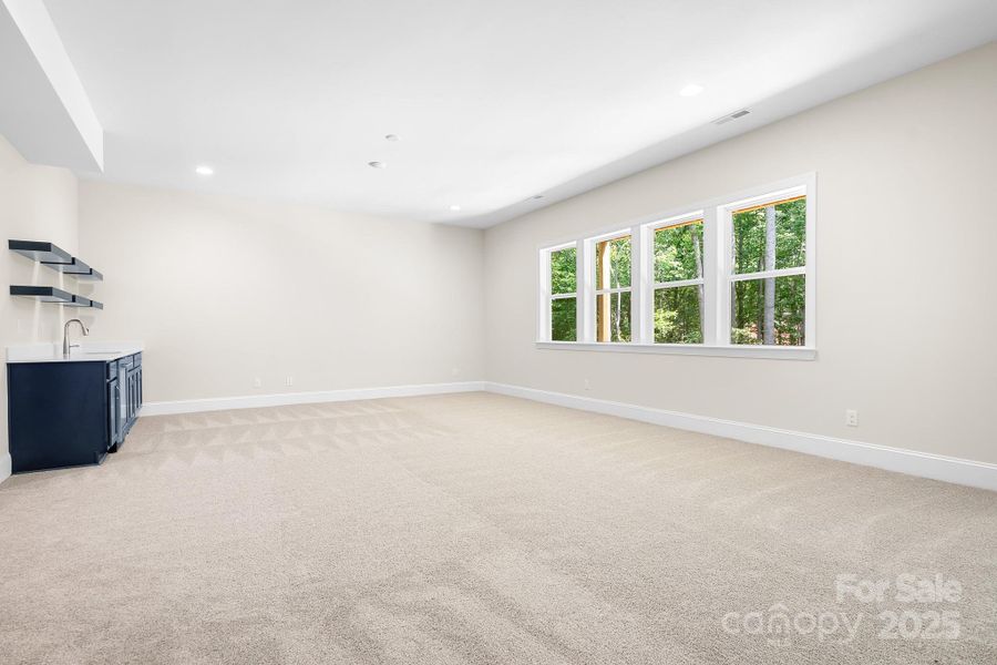 Spacious, unfurnished interior of a new home in Harbor Watch, Statesville (Image 33).