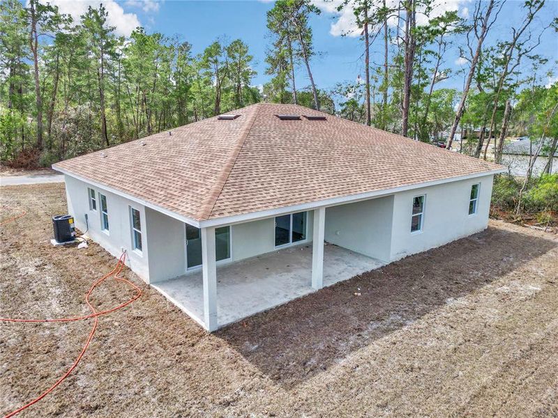 Exterior details and patio area of a home in , Ocala (Image 4).