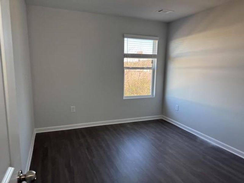 Spacious, unfurnished interior of a new home in , Calhoun (Image 7).