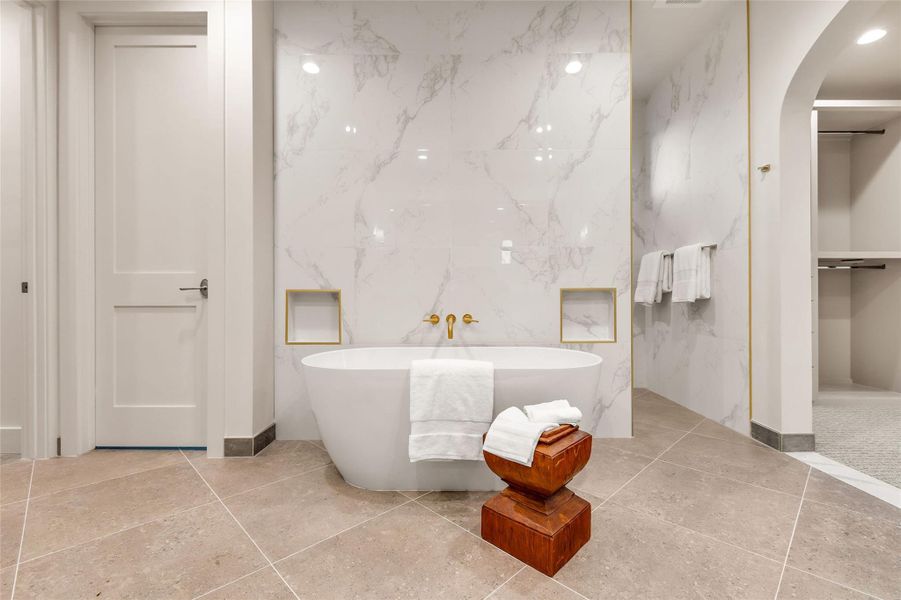 Furnished interior view inside a new home in , Austin (Image 31). Furnished interior view inside a new home in , Austin (Image 31).