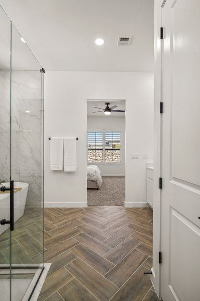 Furnished interior view inside a new home in Painted Sky, El Paso (Image 36). Furnished interior view inside a new home in Painted Sky, El Paso (Image 36).