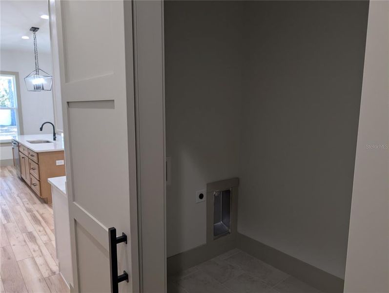 Spacious, unfurnished interior of a new home in , Ocala (Image 33).