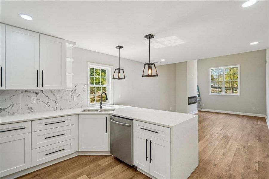 Furnished interior view inside a new home in , Grayson (Image 18).