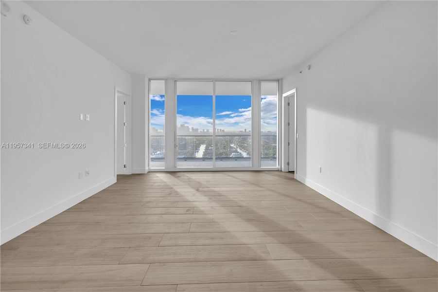 Spacious, unfurnished interior of a new home in , Fort Lauderdale (Image 9). Spacious, unfurnished interior of a new home in , Fort Lauderdale (Image 9).
