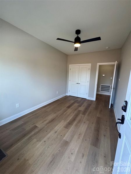 Spacious, unfurnished interior of a new home in , Fort Mill (Image 13).
