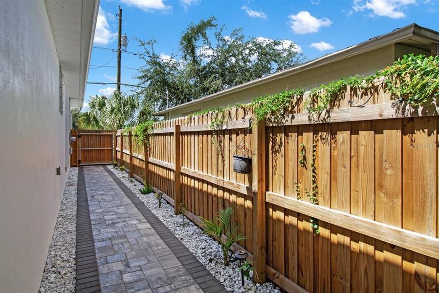 Exterior details and patio area of a home in , Tampa (Image 19).