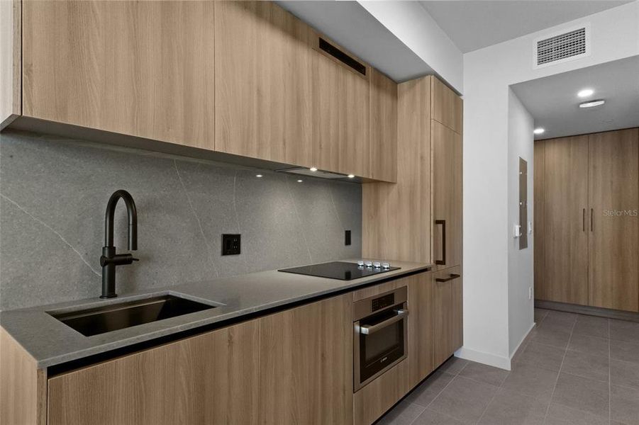 Image 30 of a home in .