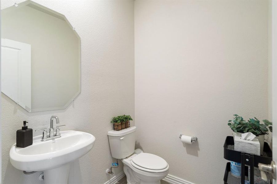 Furnished interior view inside a new home in Northstar, Haslet (Image 14).