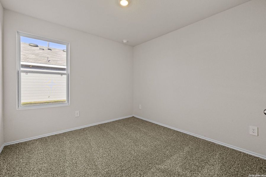 Spacious, unfurnished interior of a new home in Navarro Fields, Seguin (Image 14).