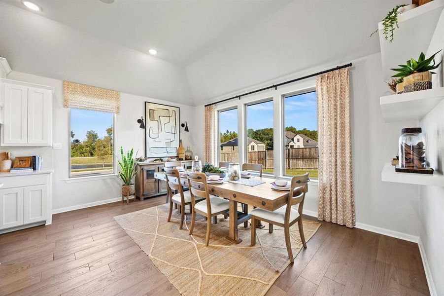 9-web-or-mls-722-tinsley-mdws-dr