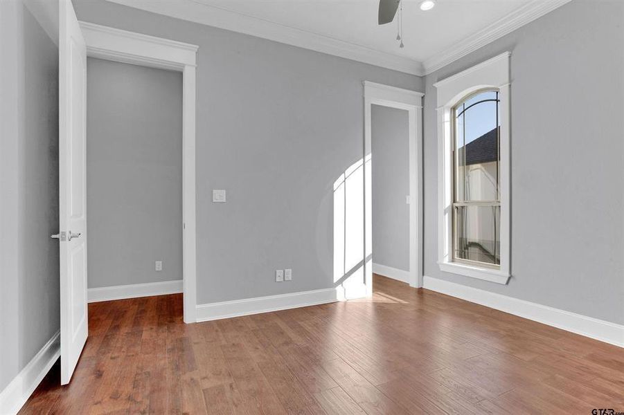 Spacious, unfurnished interior of a new home in , Hideaway (Image 22).