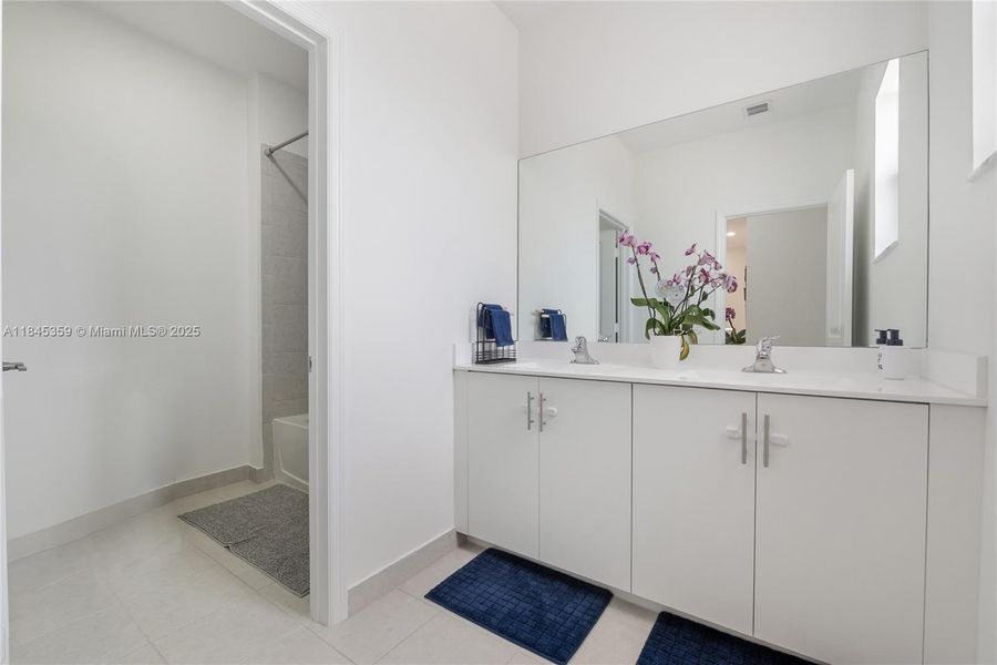 Furnished interior view inside a new home in , Miami (Image 4).